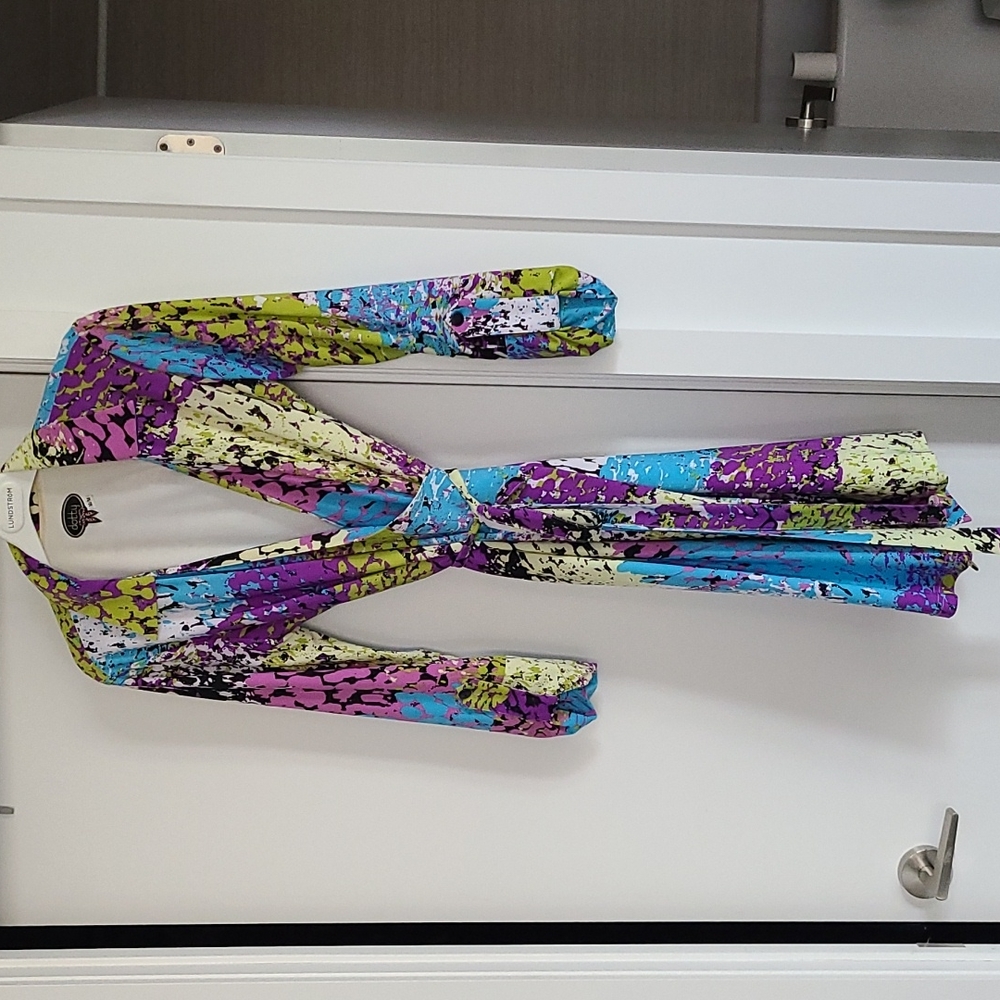 Print wrap dress